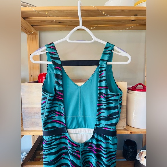 Lot of 2 Fabletics Motion 365+ jumpsuits EUC - Picture 11 of 16